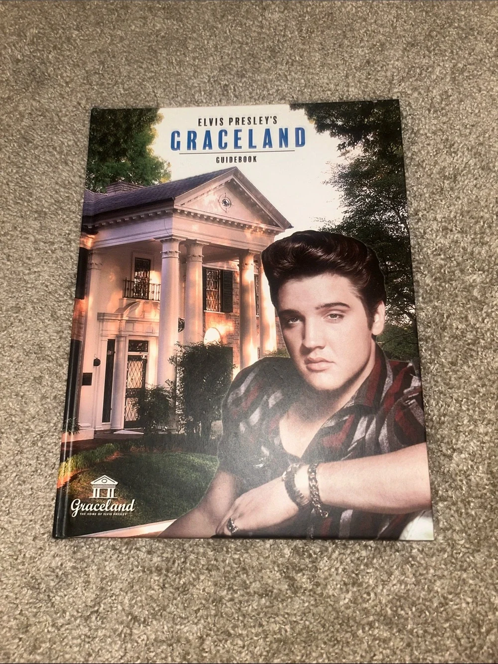 Elvis Presleys Graceland guidebook